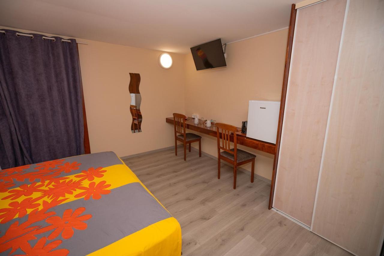 Bora Bora Holiday'S Lodge Екстер'єр фото